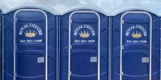 Best VIP or Luxury Restroom Trailers  in Bowmansville, PA